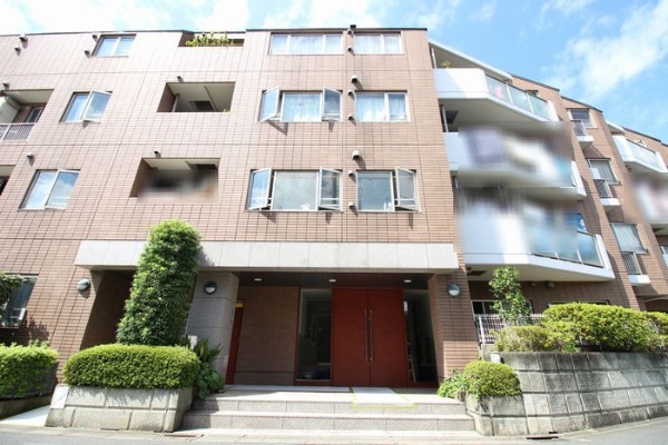 クイーンシティ世田谷上北沢外観１