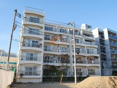 信濃町ハイツ外観 (2)｜信濃町ハイツは昭和44年築、5階建てのマンションです。