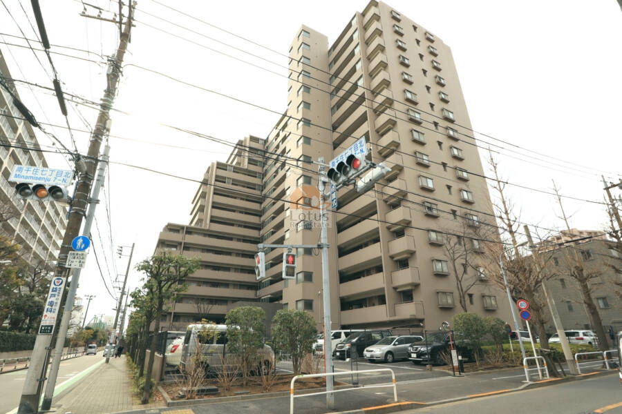 コスモシティ東京イースト外観3｜ＪＲ「南千住」駅から徒歩7分です。