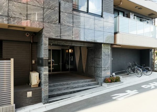 サンアリーナ永福町エントランス１｜京王井の頭線「永福駅」から徒歩4分です。
