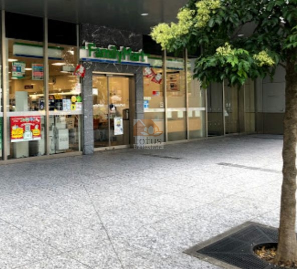ファミリーマート 恵比寿南三丁目店｜徒歩1分に「ファミリーマート 恵比寿南三丁目店」があります。