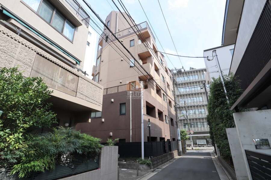 ホームズ世田谷外観4
