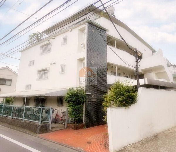祖師谷ヒミコマンション外観３｜祖師谷ヒミコマンションは昭和51年築、4階建てのマンションです。