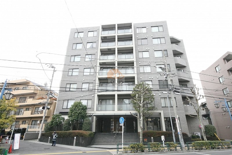 南大塚グランドヒルズ_外観1｜南大塚グランドヒルズは平成3年築、8階建てのマンションです。