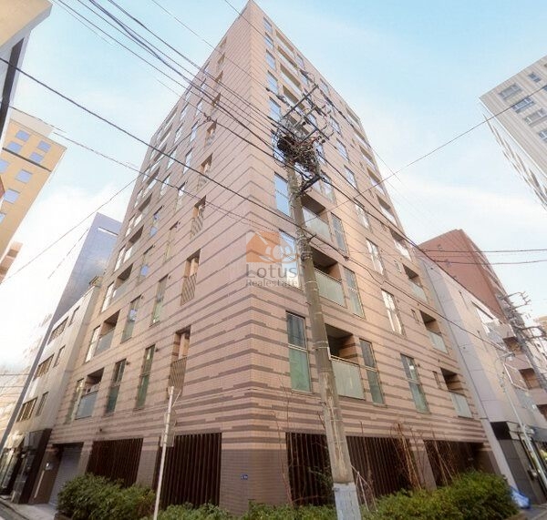 グリーンパーク新富町外観１ (1)｜グリーンパーク新富町は平成23年築、10階建てのマンションです。