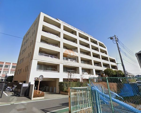 世田谷烏山ガーデンハウス外観１｜世田谷烏山ガーデンハウスは平成12年築、5階建てのマンションです。