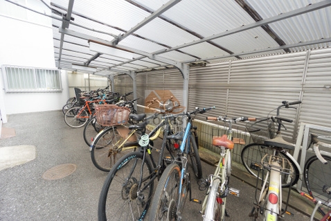マンション弦巻駐輪場