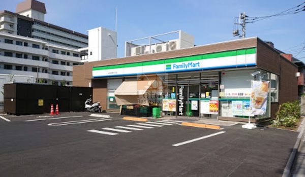 ファミリーマート 世田谷弦巻五丁目店