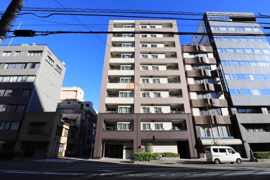 グローベルザシティ蔵前外観2｜グローベルザ・シティ蔵前は平成２３年築、10階建てのマンションです。