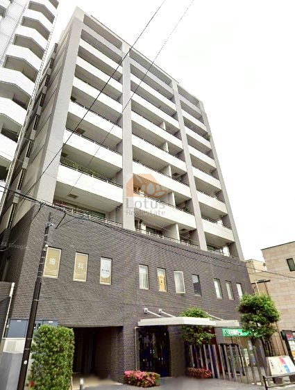 パークホームズ新宿若松町外観２｜パークホームズ新宿若松町は平成15年築、13階建てのマンションです。