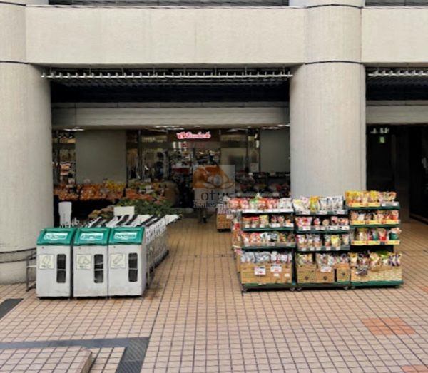 文化堂 月島店600｜徒歩5分に「文化堂 月島店」があります。
