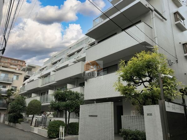 ルミネ三軒茶屋外観２｜ルミネ三軒茶屋は昭和59年築、5階建てのマンションです。