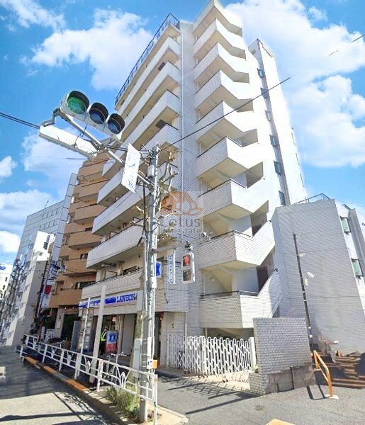 ライオンズマンション代々木第二外観１｜ライオンズマンション代々木第２は昭和60年築、9階建てのマンションです。