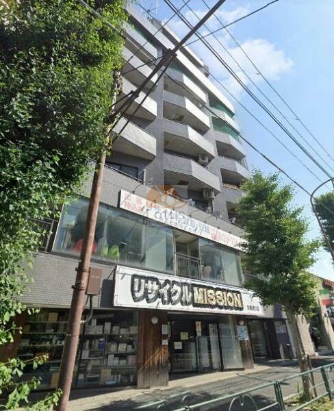 ヴァリー等々力外観１｜ヴァリー等々力は平成元年築、8階建てのマンションです。