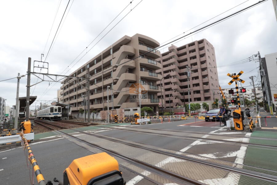 ヴェルレージュ墨田文花外観1｜ヴェルレージュ墨田文花は平成10年築、6階建てのマンションです。