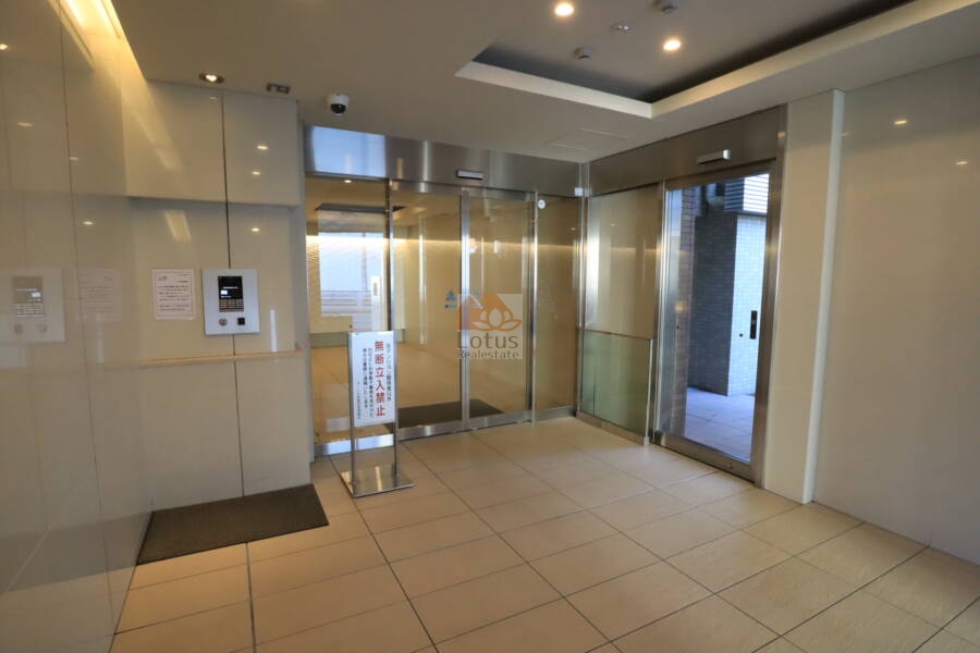 オーベル西葛西共用部1｜オートロック完備で安心です。