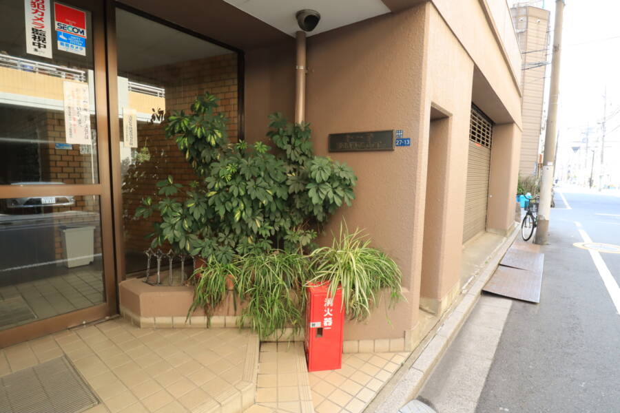 トーア第２浅草マンションエントランス2｜エントランスに入ってみます。
