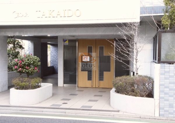 セザール高井戸エントランス１｜オートロック付きで安心です。