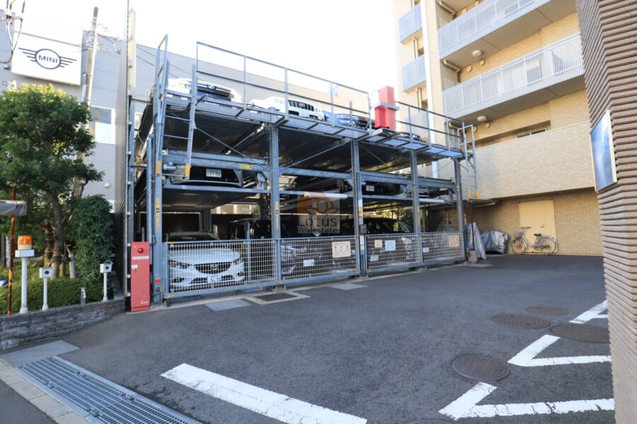 オーベル西葛西共用部3｜駐車場があります。