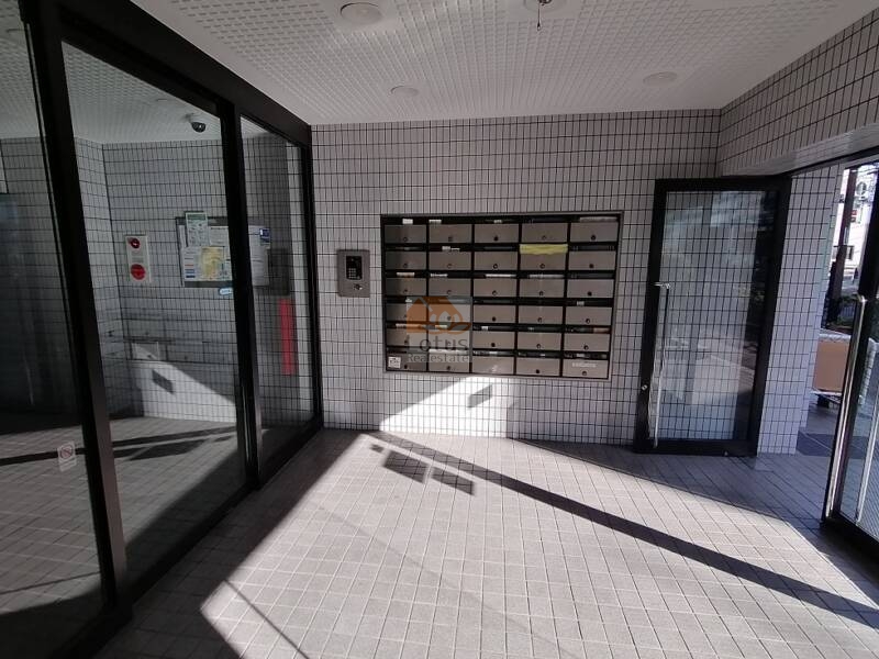 ワールドパレス東日暮里 (6)｜エントランスは安心のオートロック付きです。
