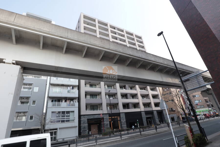 プレシス西日暮里外観1