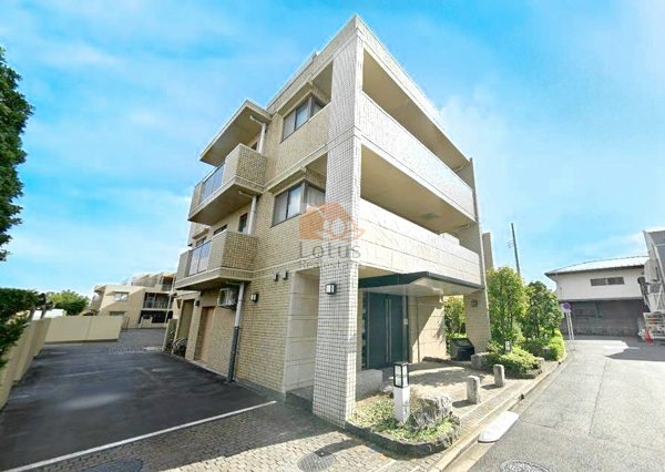 テラッツァ祖師谷大蔵外観２｜周辺は閑静な住宅街です。