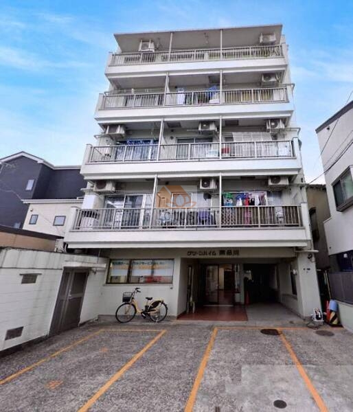 グリーンハイム南品川外観１｜グリーンハイム南品川は昭和54年築、5階建てのマンションです。京急本線「新馬場」駅、ＪＲ「大井町」駅が利用できます。