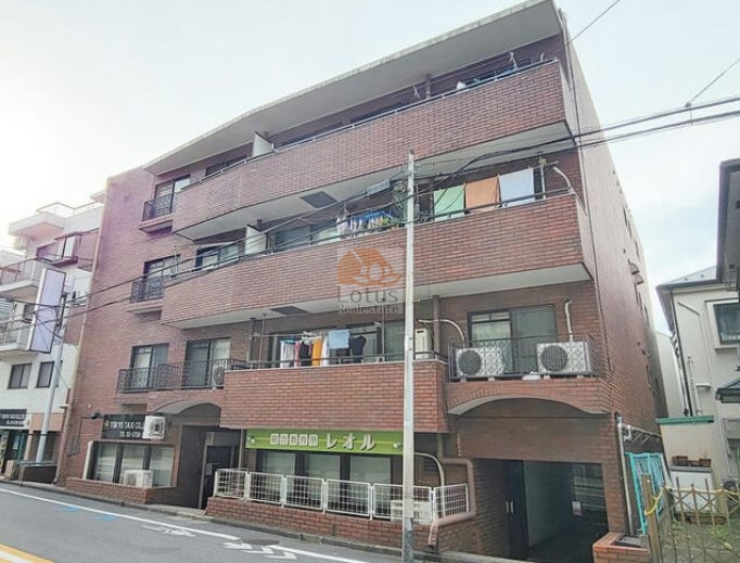 ルミネ等々力外観１｜ルミネ等々力は昭和56年築、4階建てのマンションです。