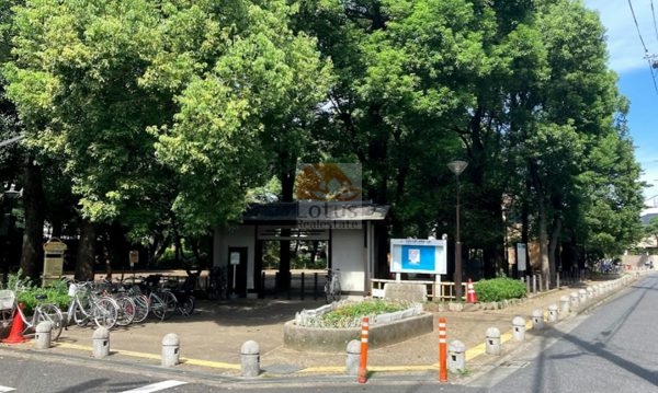 杉並区立天沼弁天池公園2｜徒歩1分に「杉並区立天沼弁天池公園」があります。