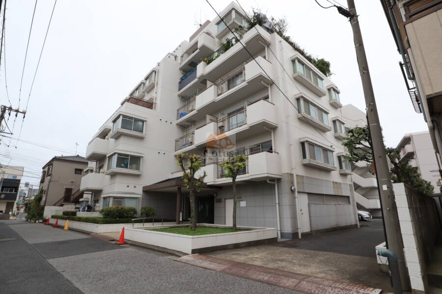 ＧＳハイム堀切菖蒲園外観1｜ＧＳハイム堀切菖蒲園は6階建てのマンションです。