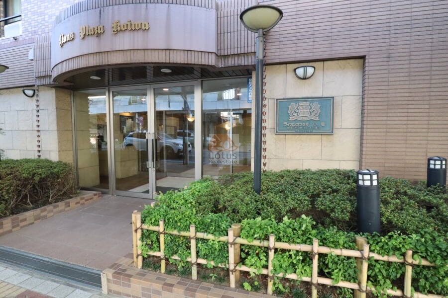 ライオンズプラザ小岩エントランス2