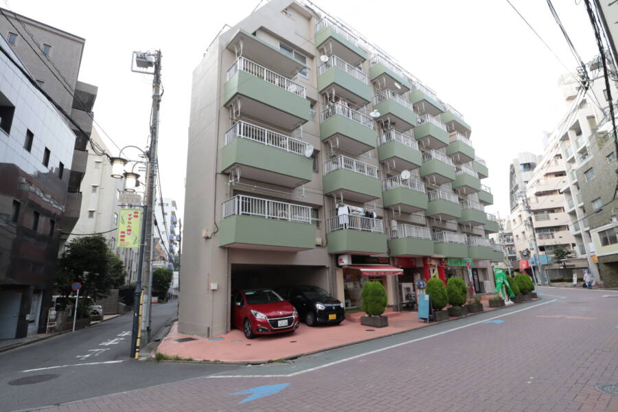 荻窪武蔵野マンション外観11｜荻窪武蔵野マンションは昭和44年築、9階建てのマンションです。