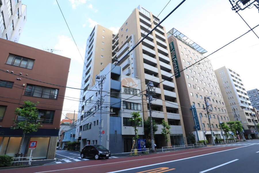 センチュリーハイツ御徒町モダニカ外観1｜センチュリーハイツ御徒町モダニカは平成16年築、14階建てのマンションです。