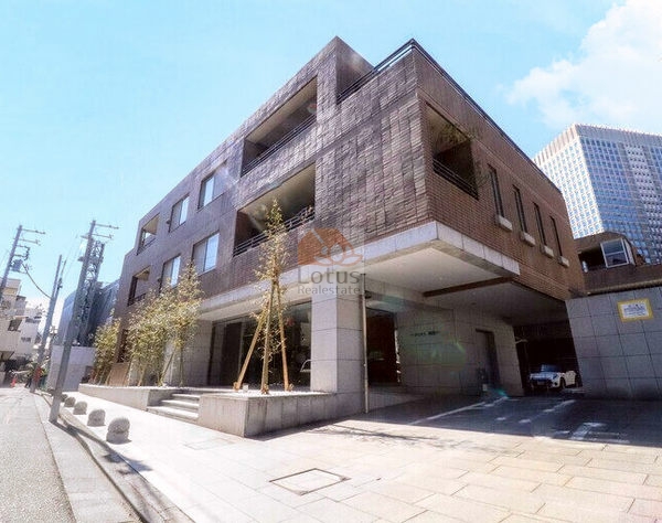 デュオヒルズ御殿山外観１｜デュオヒルズ御殿山は平成14年築、４階建のマンションです。