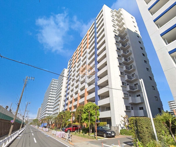 リゾセントラルコート東陽町外観３｜リゾセントラルコート東陽町の南側は地下鉄メトロの資材置き場で高い建物がなく日当たり良好です。