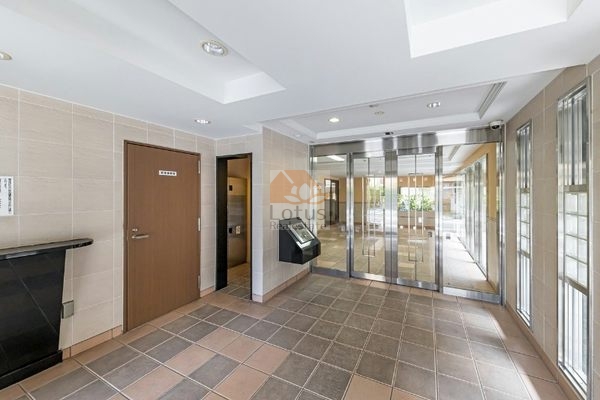 クレアホームズ金町エントランス２｜オートロック完備で安心です。