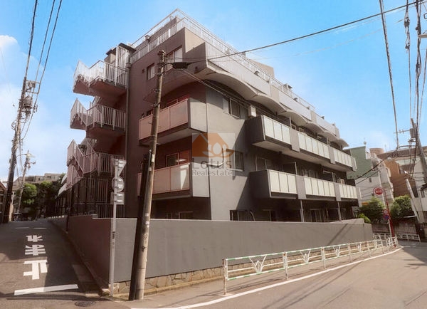 渋谷三信マンション外観１｜渋谷三信マンションは昭和45年築、7階建てのマンションです。