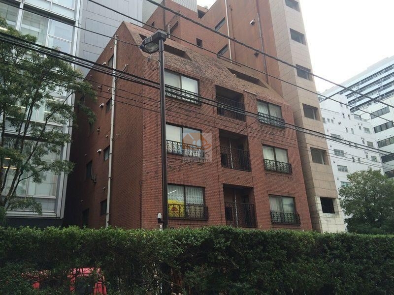 阿保日興ロイヤルパレス二番町8