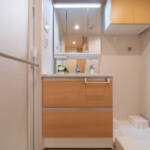 秀和田町レジデンス811　洗面室