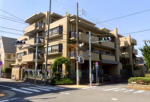 豊玉ホームズ外観１｜豊玉ホームズは平成３年築、4階建てのマンションです。