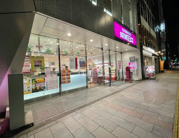 成城石井 神保町店｜徒歩2分に「成城石井 神保町店」があります。