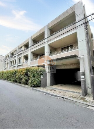 グローイングコート中野白鷺外観１｜グローイングコート中野白鷺は平成12年築、3階建のマンションです。