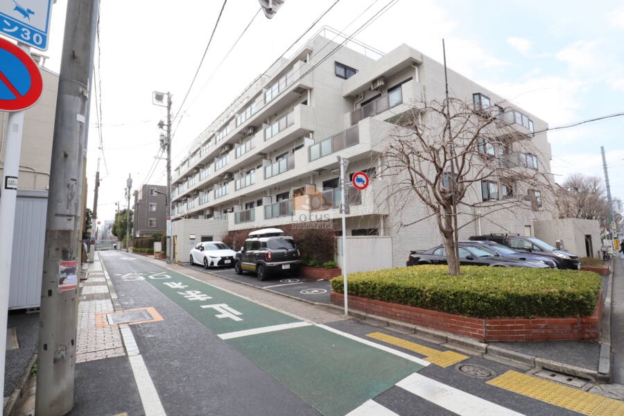 カーサ駒込外観2