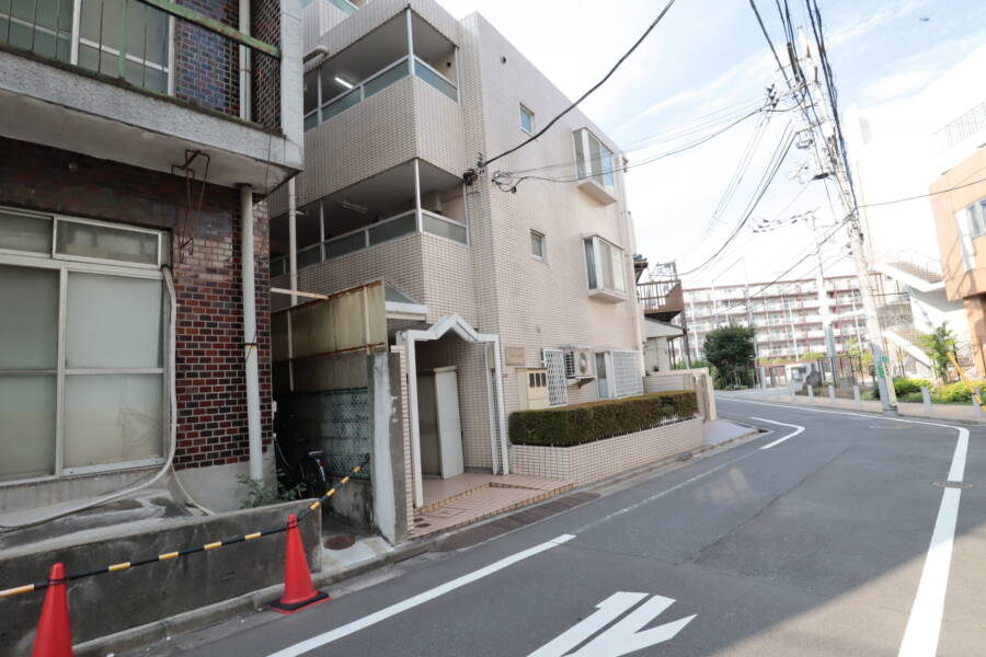 バロネス荻窪外観2