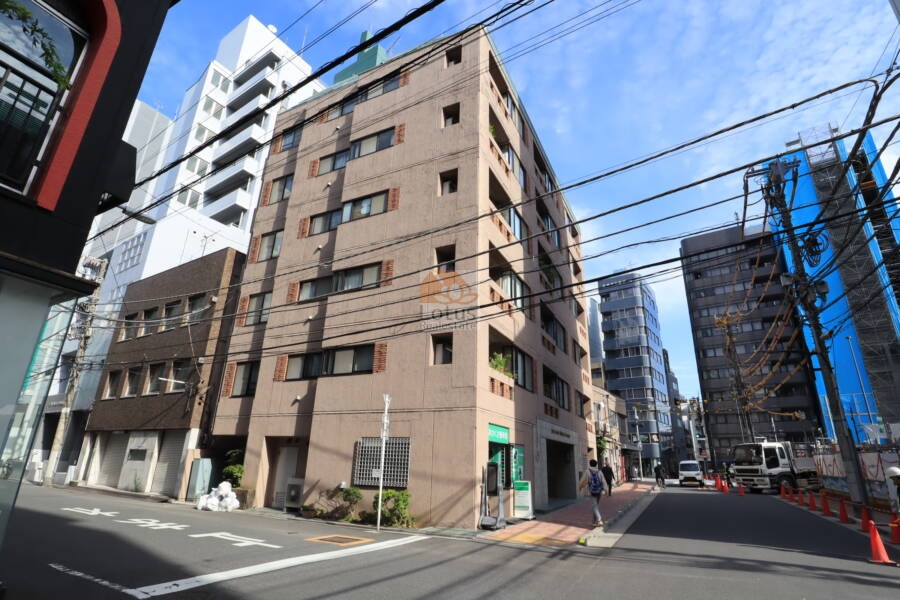 モアグランデ浅草駒形外観2｜江戸通りから少し入った立地です。