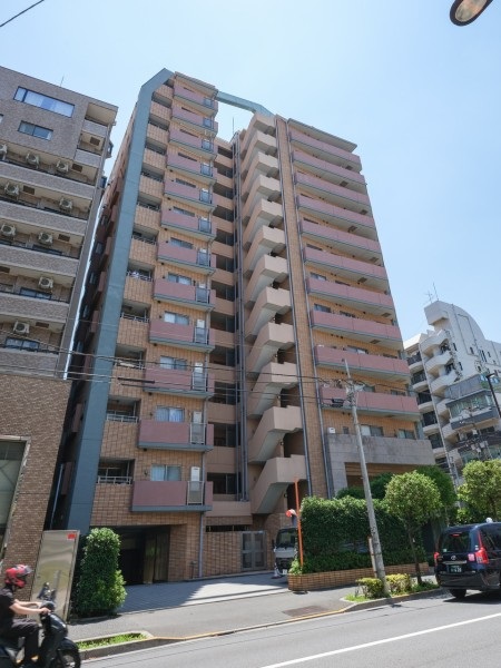 ジェイパーク神楽坂外観２｜ジェイパーク神楽坂は平成12年築、13階建てのマンションです。