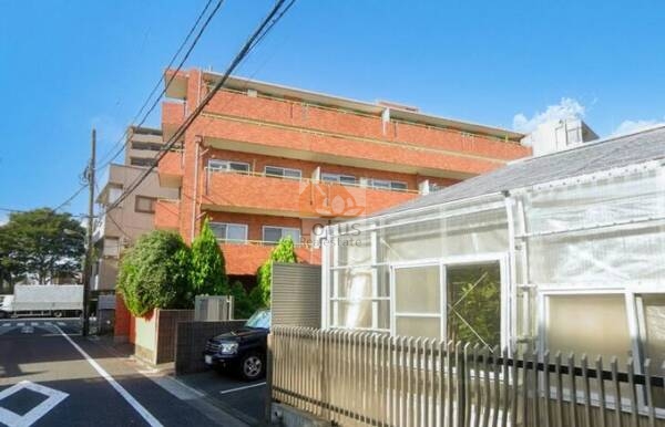 フジタ野沢マンション外観４｜フジタ野沢マンションは、昭和55年築、5階建てのマンションです。