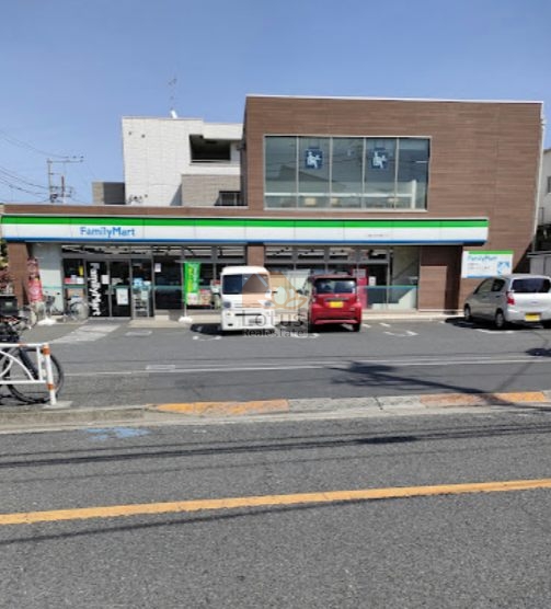 ファミリーマート 小浦世田谷梅丘店