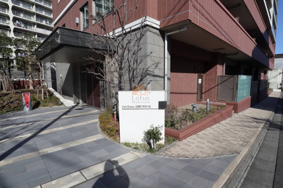 パークホームズ東陽町四季の庭エントランス2