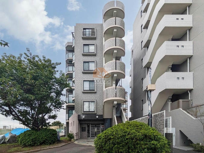 キャニオングランデ練馬北町外観１｜キャニオングランデ練馬北町は、平成8年築、6階建のマンションです。